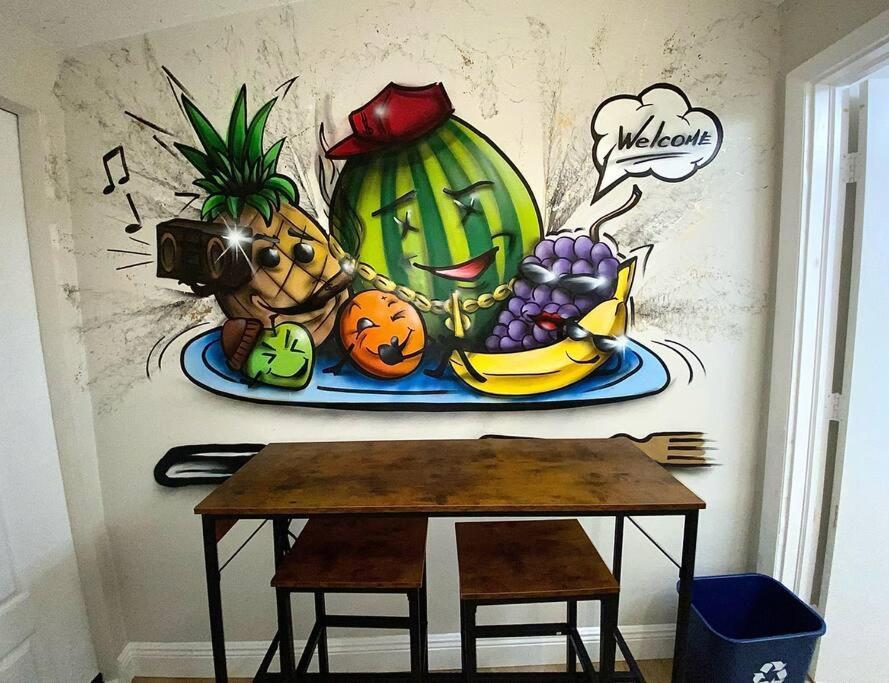 Cozy & Colorful Miami Art Canvas W/Hottub & Murals Екстериор снимка